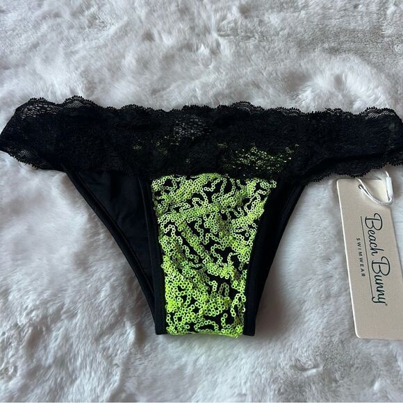 BEACH BUNNY BOTTOM.. - Picture 5 of 7